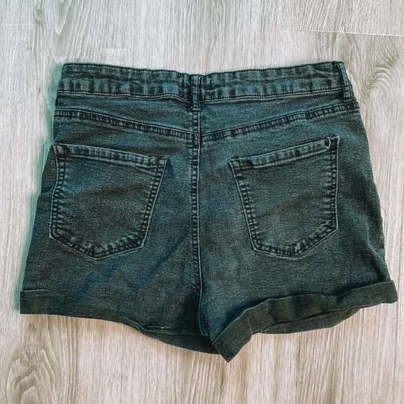 Forever21 Black High Waisted Rolled Jean Shorts - Picture 7 of 8